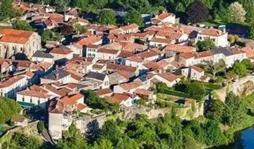 伊春回乡建别墅为什么一定要选专业乡墅公司